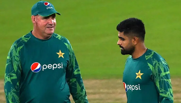 مکی آرتھر ایشیا کپ میں بابر اعظم کی عدم شمولیت پر حیران