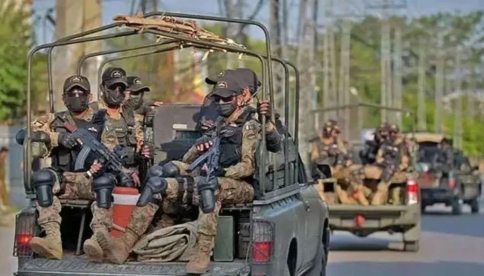 سیکیورٹی فورسز کی خیبرپختونخوا میں کارروائیاں، 13 خوارج ہلاک